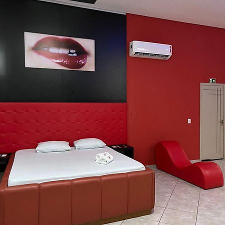 Fetiche Motel Presidente Medici  エクステリア 写真