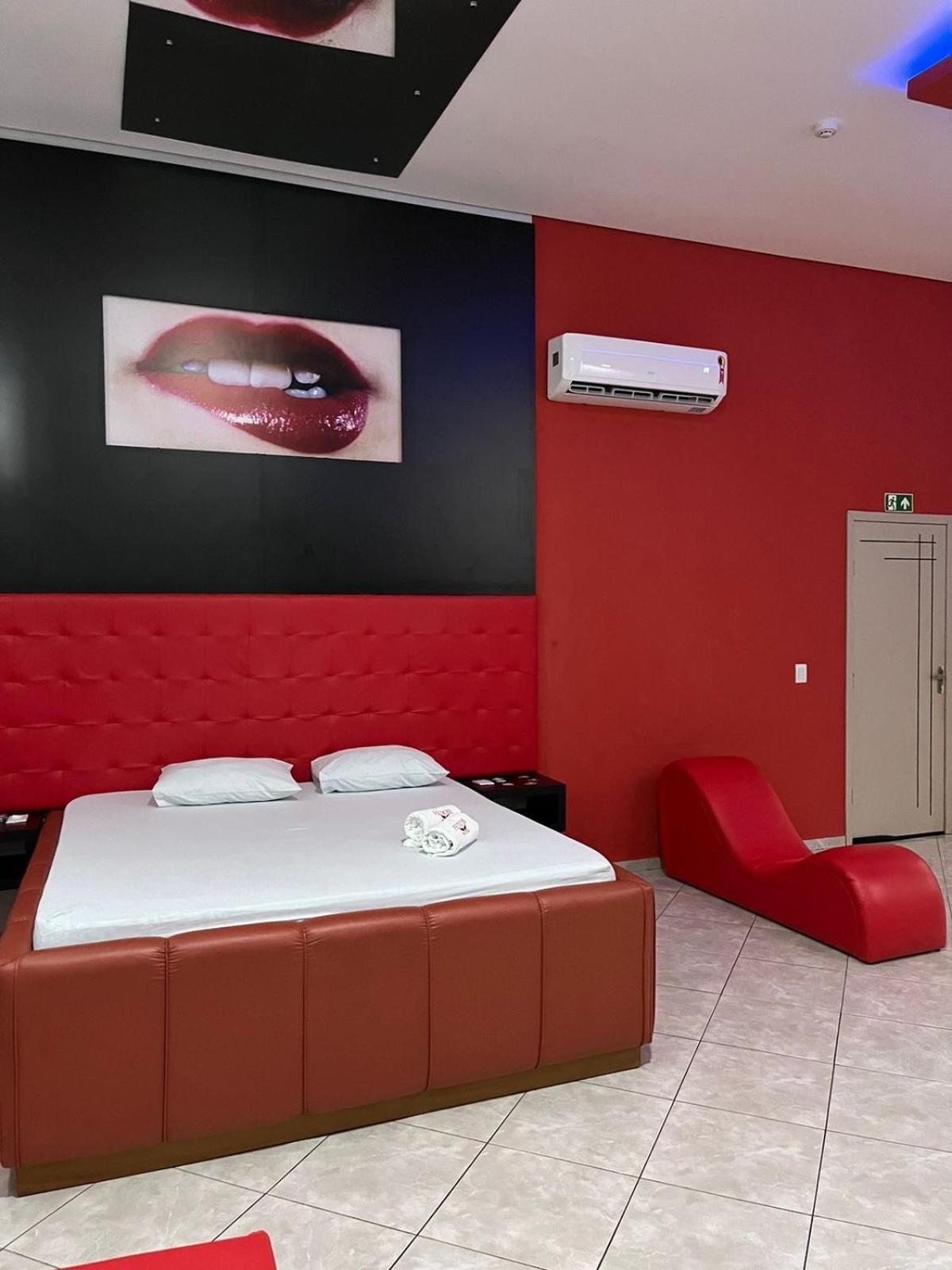 Fetiche Motel Presidente Medici  エクステリア 写真